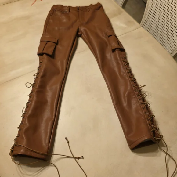 NWT VALABASAS PLAY Lace-Up Faux Leather Cargo 🔥 - Picture 7 of 12